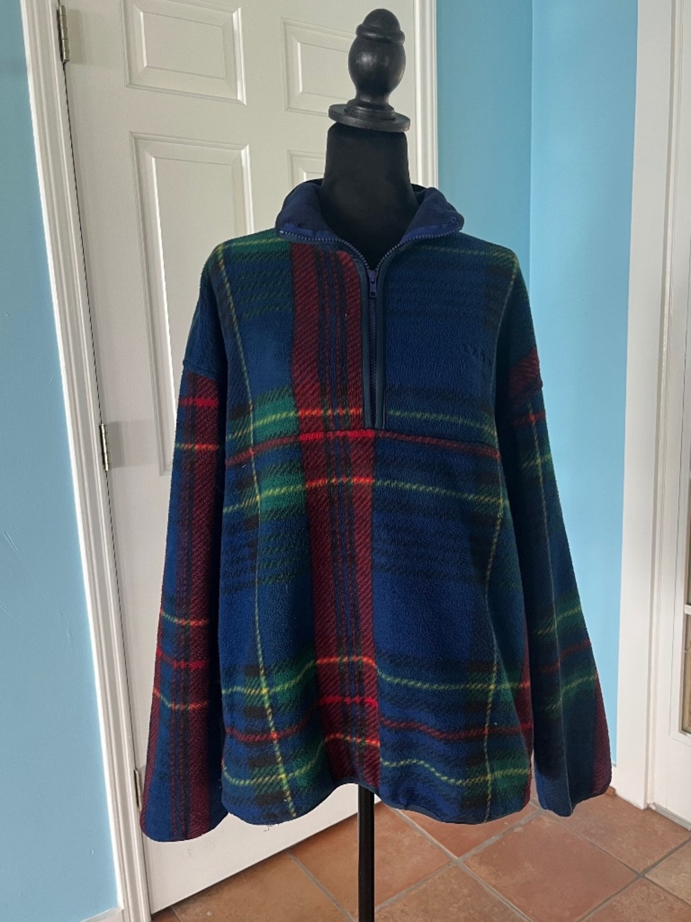 Izod Pullover Mens M Blue Red Plaid Fleece Quarter Zip Vintage